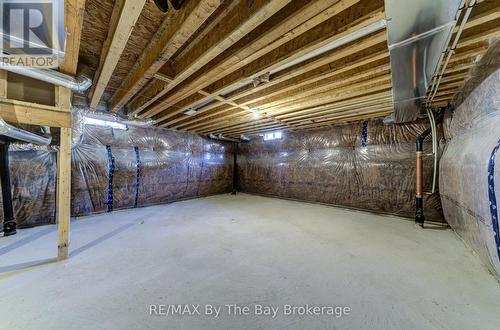 39 Lisa Street, Wasaga Beach, ON - Indoor Photo Showing Basement