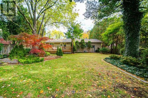 250 Belvenia Road, Burlington, ON - Outdoor