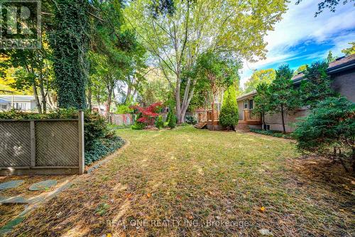 250 Belvenia Road, Burlington, ON - Outdoor