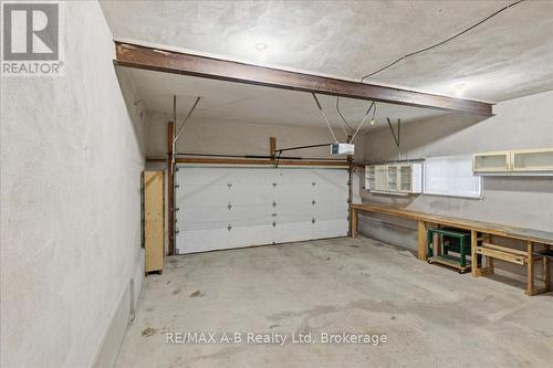 86 Windemere Crescent, Stratford, ON - Indoor Photo Showing Garage