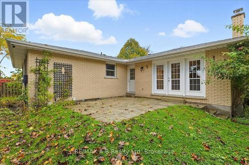 86 Windemere Crescent, Stratford, ON - Outdoor