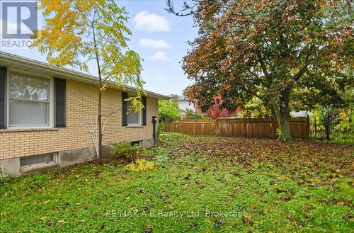 86 Windemere Crescent, Stratford, ON - Outdoor