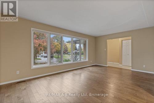 86 Windemere Crescent, Stratford, ON - Indoor