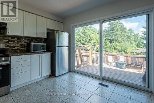 19 Callander Crescent, New Tecumseth, ON - Indoor Photo Showing Kitchen