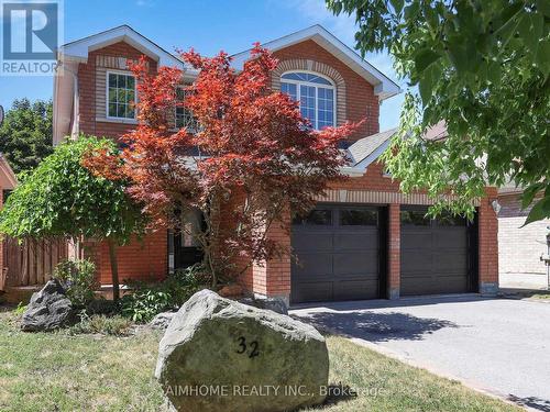32 Bloom Crescent, Barrie, ON - Outdoor