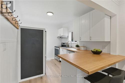 78 Delena Avenue N, Hamilton, ON - Indoor