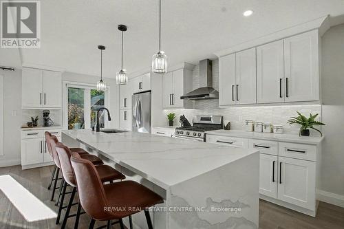 166 Westvale Drive, Waterloo, ON - Indoor Photo Showing Kitchen With Upgraded Kitchen