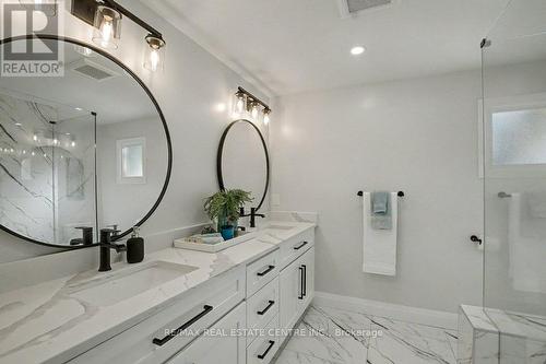 166 Westvale Drive, Waterloo, ON - Indoor Photo Showing Bathroom