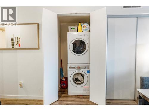655 Academy Way Unit# 121, Kelowna, BC - Indoor Photo Showing Laundry Room