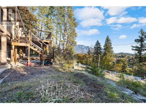 2424 Crawford Street, Creston, BC - Outdoor With View