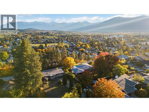 2424 Crawford Street, Creston, BC - Outdoor With View