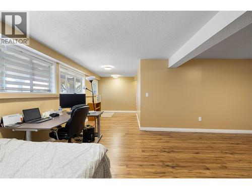 2424 Crawford Street, Creston, BC - Indoor Photo Showing Other Room