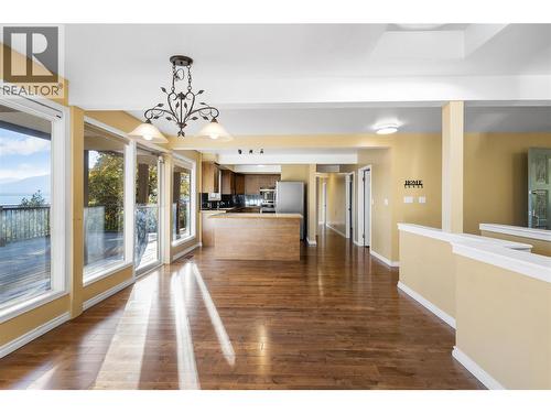 2424 Crawford Street, Creston, BC - Indoor Photo Showing Other Room