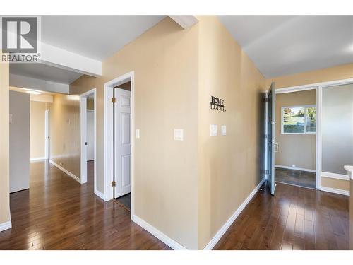 2424 Crawford Street, Creston, BC - Indoor Photo Showing Other Room