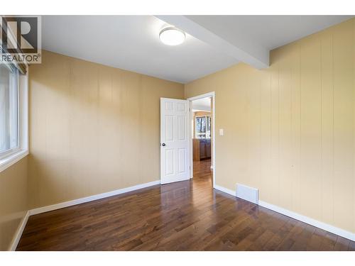 2424 Crawford Street, Creston, BC - Indoor Photo Showing Other Room
