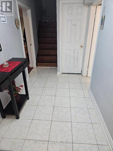 Apt - 1659 Summergrove (Bsmt) Crescent, Mississauga, ON - Indoor Photo Showing Other Room