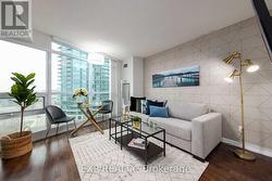 1206 - 215 FORT YORK BOULEVARD  Toronto, ON M5V 4A2