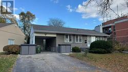 UPPER - 66 PAPERBIRCH DRIVE  Toronto, ON M3C 2E7