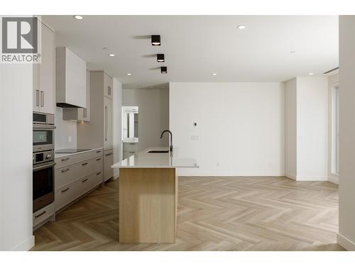 3340 Lakeshore Road Unit# 511, Kelowna, BC - Indoor