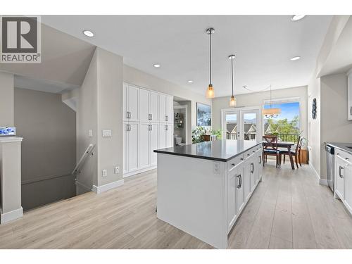 2490 Tuscany Drive Unit# 61, West Kelowna, BC - Indoor Photo Showing Kitchen With Upgraded Kitchen