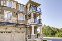 14 - 305 GARNER ROAD W  Hamilton, ON L9G 3K9