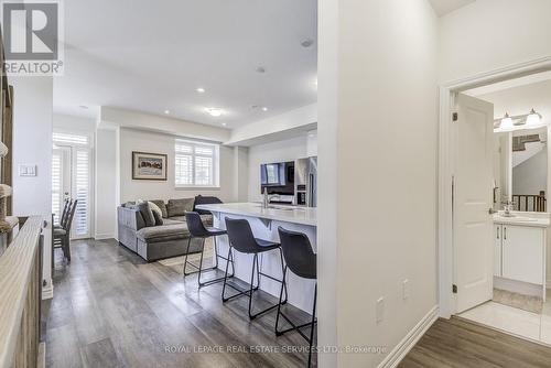 14 - 305 Garner Road W, Hamilton, ON - Indoor