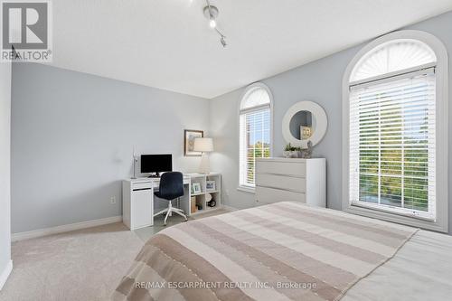 9 Slater Court, Hamilton, ON - Indoor Photo Showing Bedroom