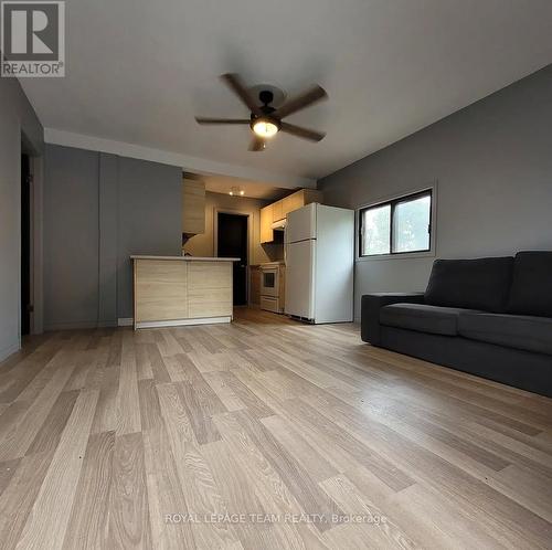 1008 St. Laurent Boulevard, Ottawa, ON - Indoor