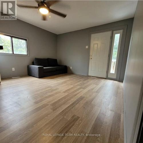 1008 St. Laurent Boulevard, Ottawa, ON - Indoor