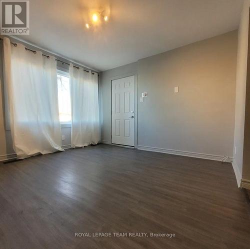 1008 St. Laurent Boulevard, Ottawa, ON - Indoor Photo Showing Other Room