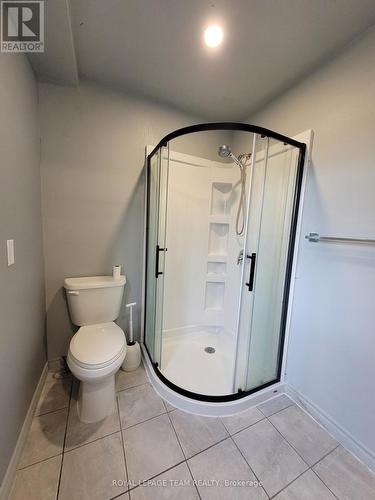 1008 St. Laurent Boulevard, Ottawa, ON - Indoor Photo Showing Bathroom