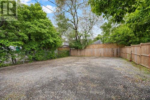 1008 St. Laurent Boulevard, Ottawa, ON - Outdoor