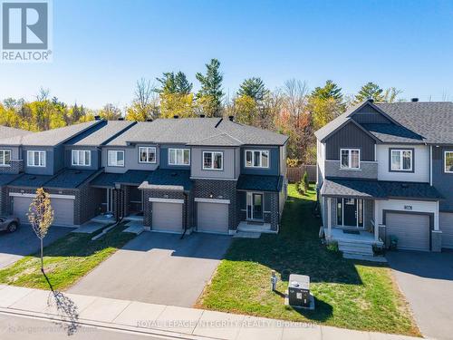 End-unit townhome - 210 Geyser Place, Ottawa, ON - Outdoor With Facade