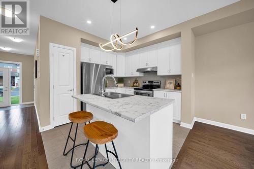 210 Geyser Place, Ottawa, ON - Indoor Photo Showing Kitchen With Double Sink