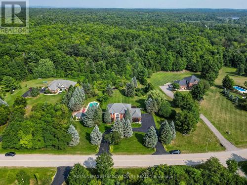 8 DEER RUN CRESCENT  Halton Hills, ON L7J 2L7