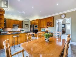 Beautiful travertine backsplash in kitchen - 