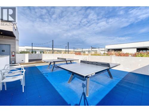 1274 Devonshire Avenue Unit# 306, Kelowna, BC - Outdoor With In Ground Pool With Deck Patio Veranda With Backyard