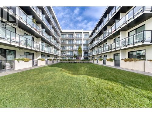 Common lawns - 1274 Devonshire Avenue Unit# 306, Kelowna, BC - Outdoor