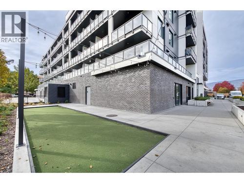 Outdoor Bocce area - 1274 Devonshire Avenue Unit# 306, Kelowna, BC - Outdoor