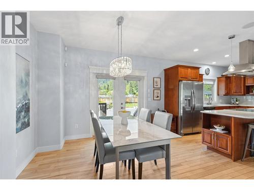 5575 Highway 6 Highway, Coldstream, BC - Indoor Photo Showing Dining Room