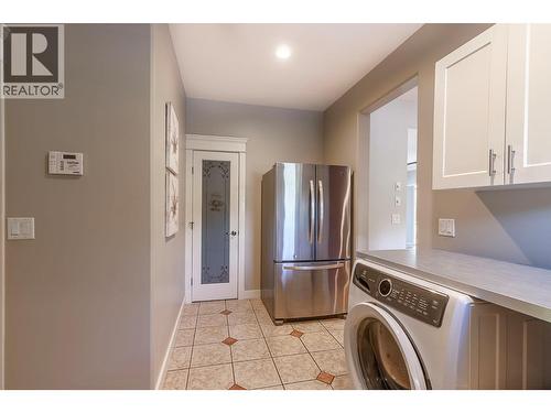 5575 Highway 6 Highway, Coldstream, BC - Indoor Photo Showing Laundry Room