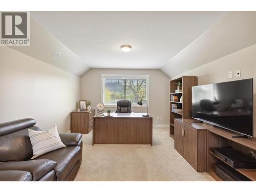 5575 Highway 6 Highway, Coldstream, BC - Indoor