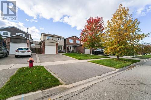 522 Roseheath Drive, Milton, ON - Outdoor