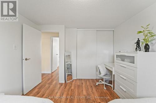 522 Roseheath Drive, Milton, ON - Indoor Photo Showing Bedroom