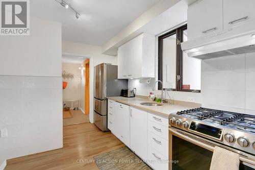 58 Vaughan Street, Ottawa, ON - Indoor Photo Showing Kitchen