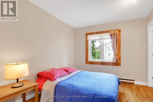 58 Vaughan Street, Ottawa, ON - Indoor Photo Showing Bedroom