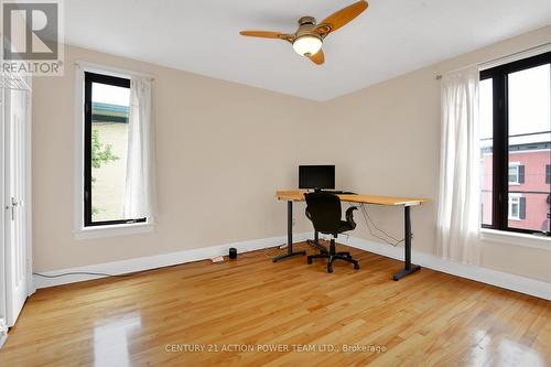 58 Vaughan Street, Ottawa, ON - Indoor Photo Showing Office