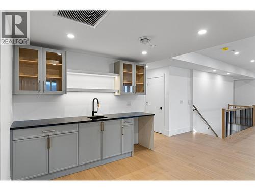 8920 Tavistock Road, Vernon, BC - Indoor Photo Showing Kitchen