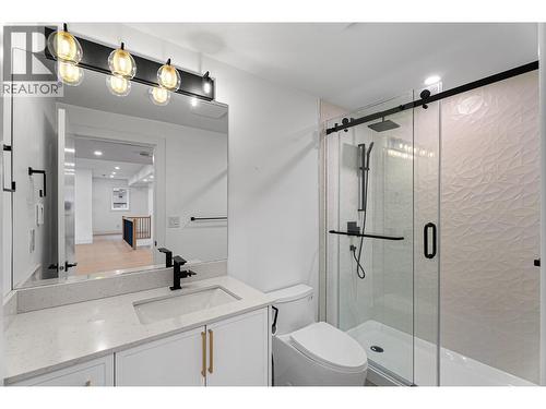 8920 Tavistock Road, Vernon, BC - Indoor Photo Showing Bathroom