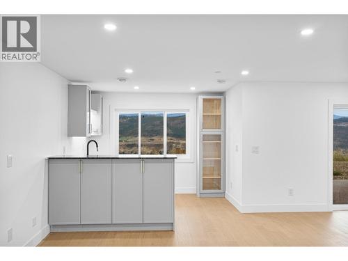 8920 Tavistock Road, Vernon, BC - Indoor